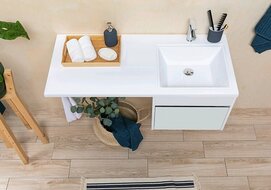     Aquanet  130 R  (, 1 )