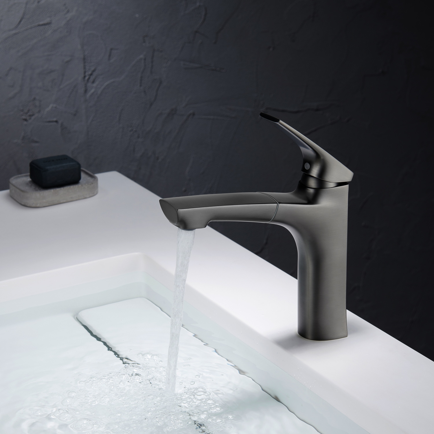 Смеситель для раковины BlackWhite UK7901MG оружейная сталь 15120₽