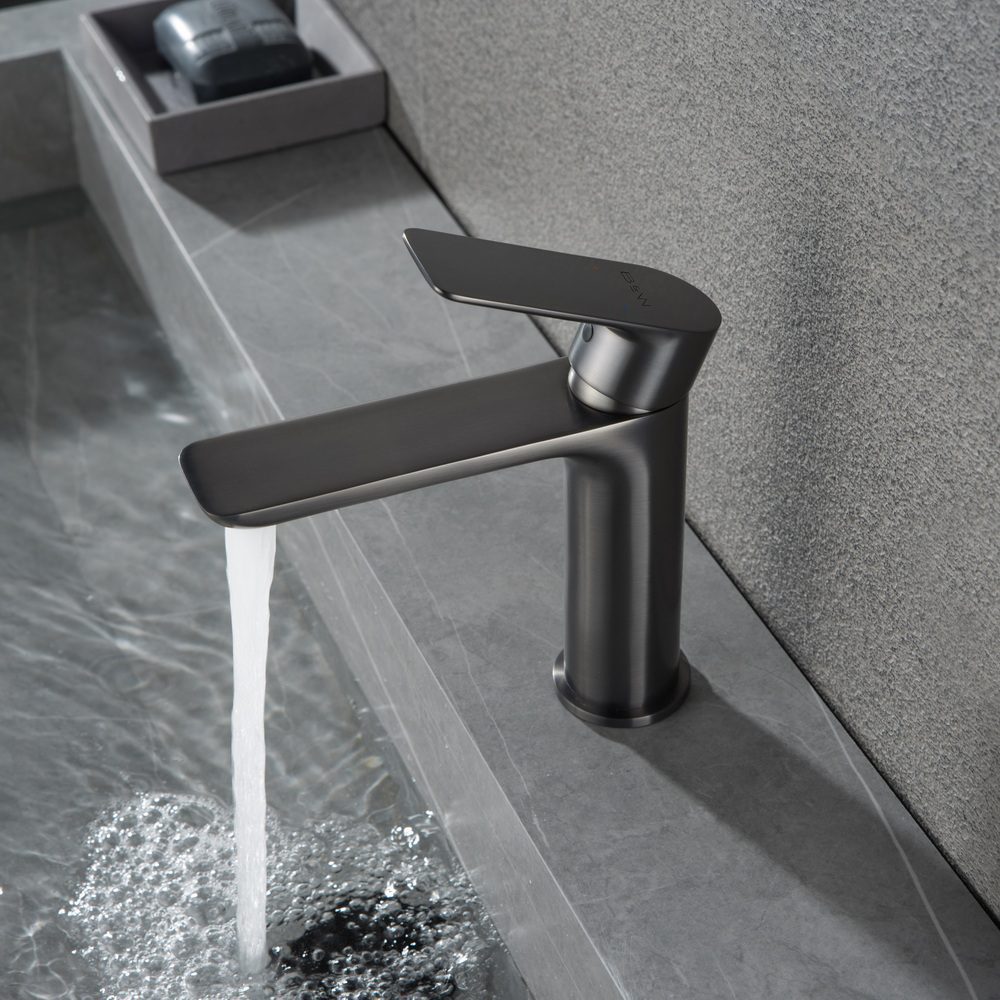 Смеситель для раковины BlackWhite UK8301B черный матовый 12420₽