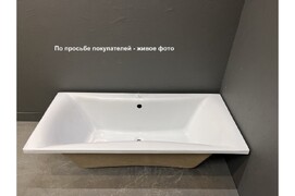 Фото Акриловая ванна Relisan Xenia 180x80