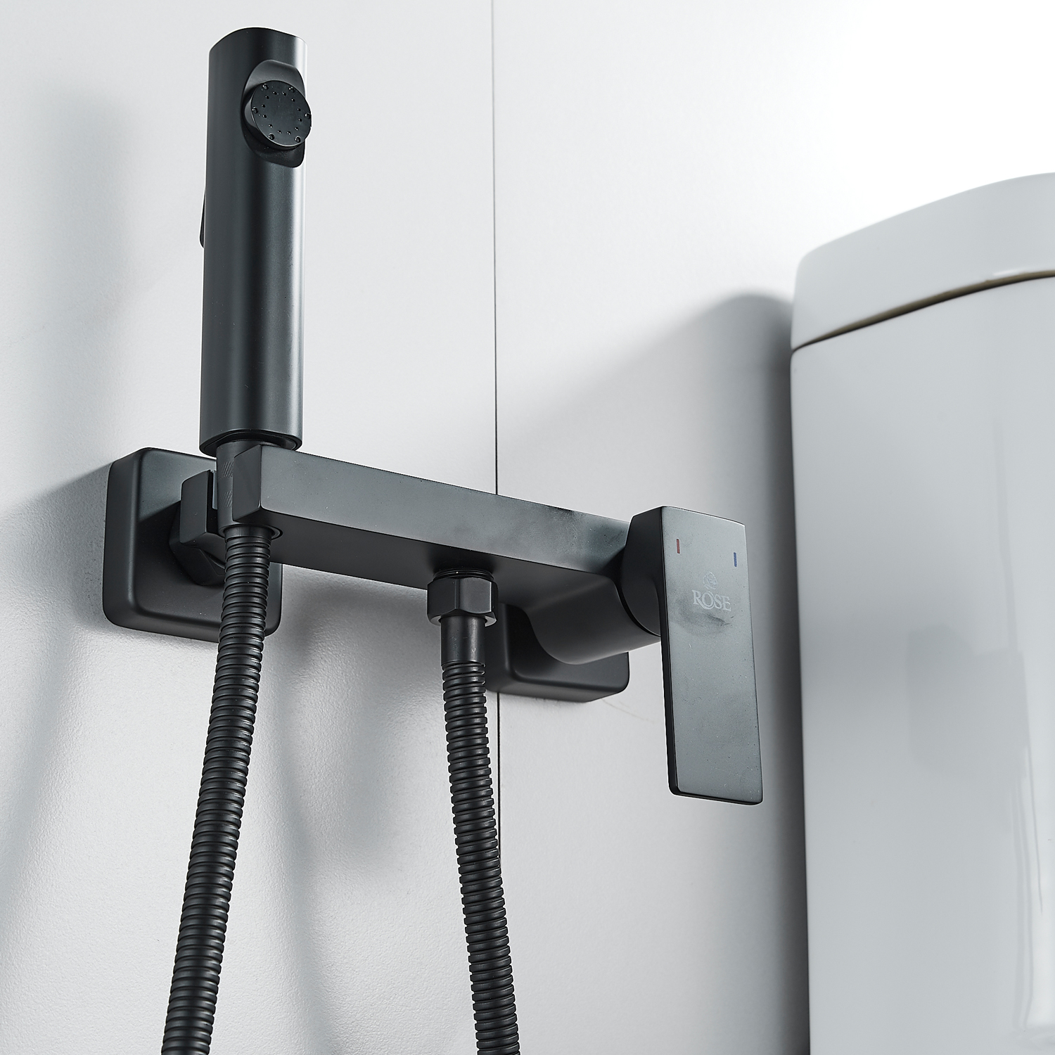 Гигиенический душ со смесителем Rose R1805H-1 черный - фото 4