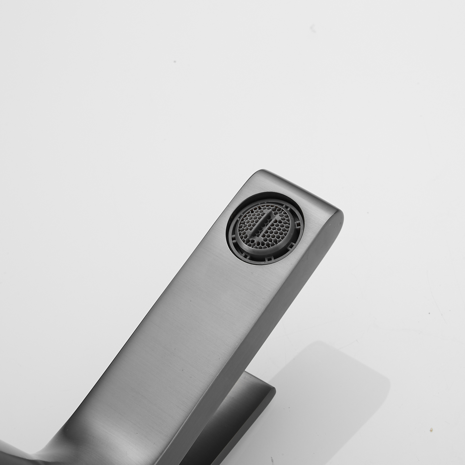 Смеситель для раковины Shevanik S8301T оружейная сталь, цвет серый - фото 3