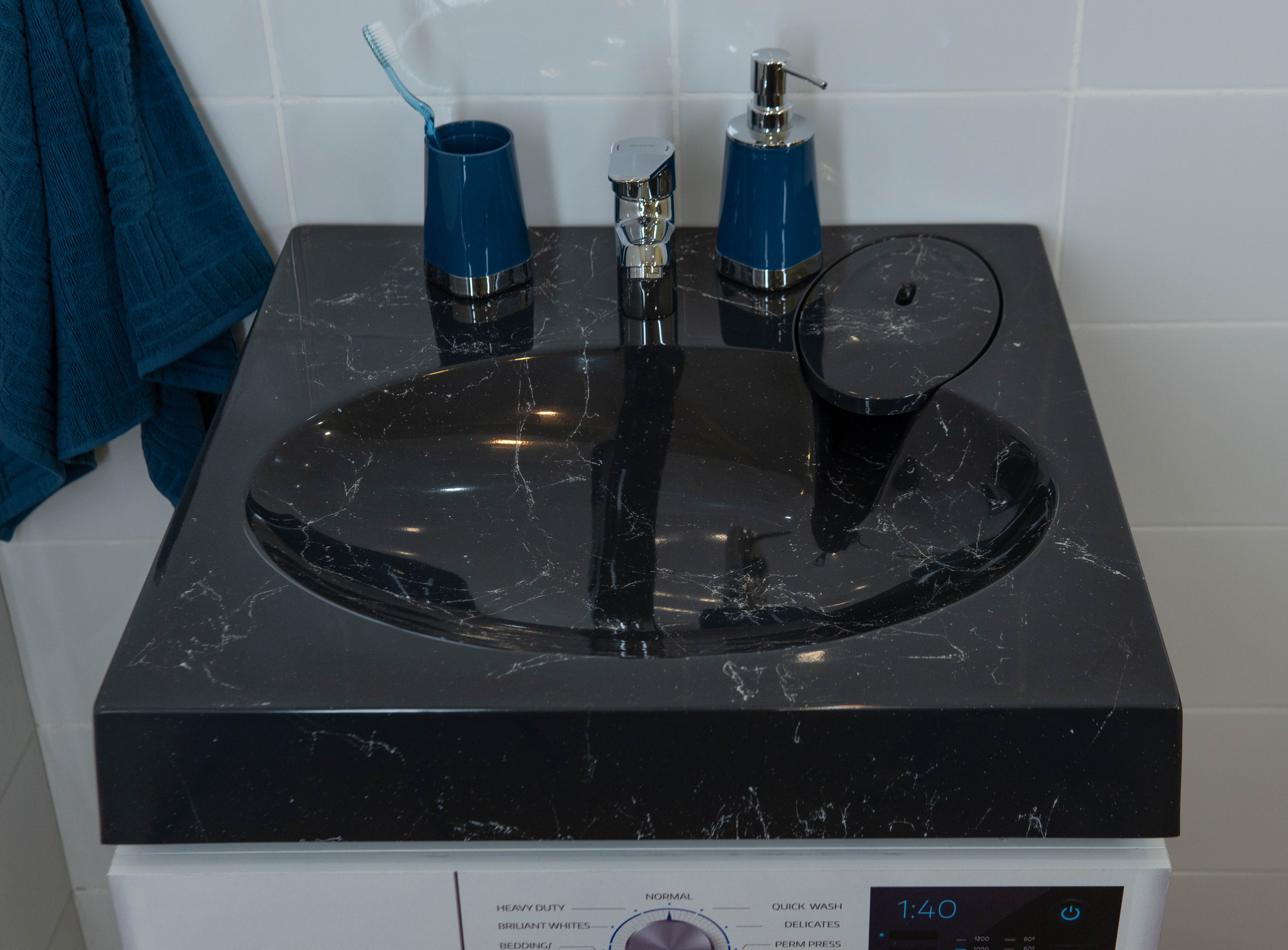 Раковина над стиральной машиной Stella Polar Миро 60 см SP-00000840 черный мрамор