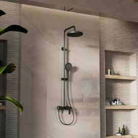 Душевая стойка Vincea VSFS-413MB с изливом, черная