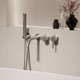 Смеситель для ванны и душа Vincea Villa VTFW-1VL1BN брашированный никель